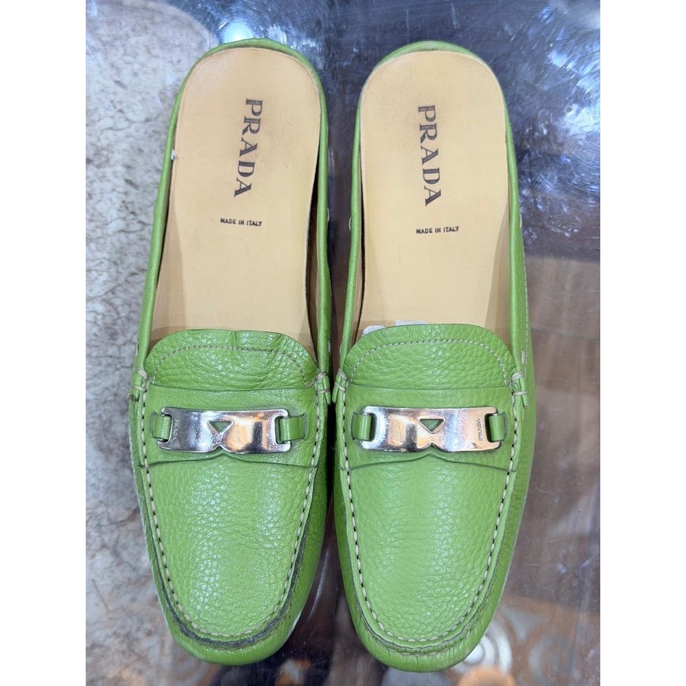 Prada Lime Green Pebbled Leather Mule Loafer Driver Silver Logo Bit 38.5 Italy